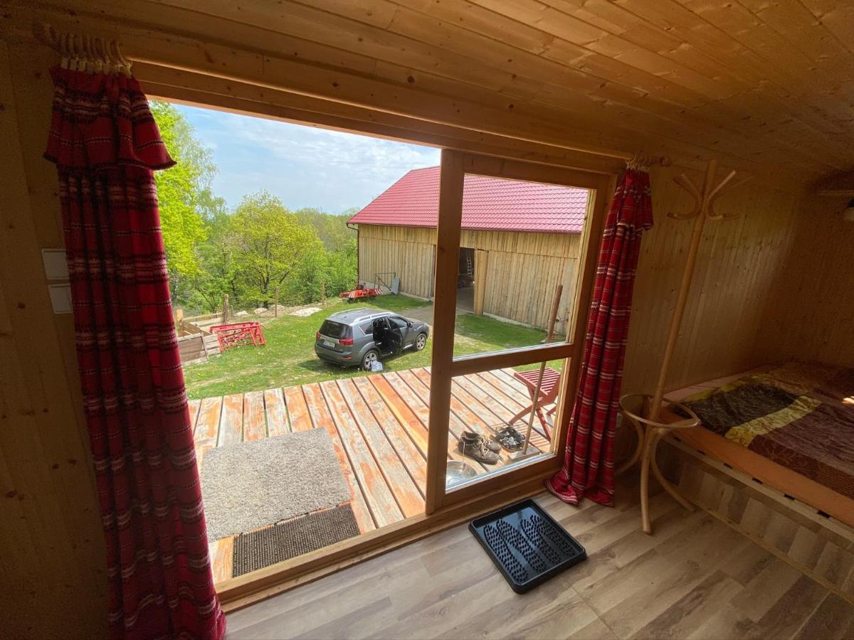 Hotel Maringotka Na Samote Na Kozi Farme Pobezovice Exteriér fotografie
